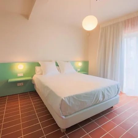 Terra Aurea Apartahotel 3*