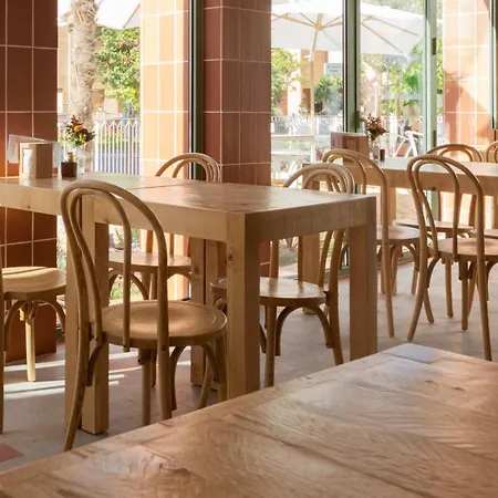 Terra Aurea Apartahotel 3*